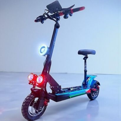 صورة سكوتر الوحش M4 Pro الكهربائي القابل للطي